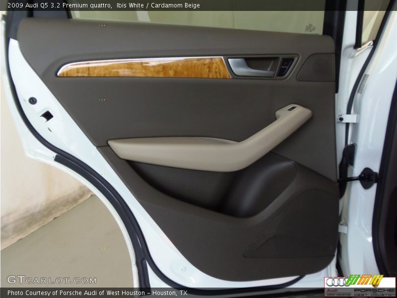 Ibis White / Cardamom Beige 2009 Audi Q5 3.2 Premium quattro