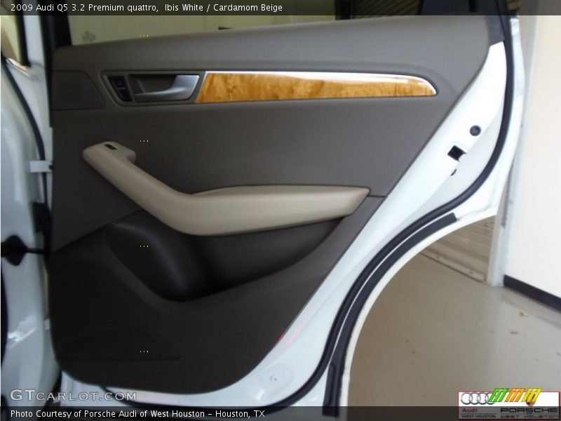 Ibis White / Cardamom Beige 2009 Audi Q5 3.2 Premium quattro