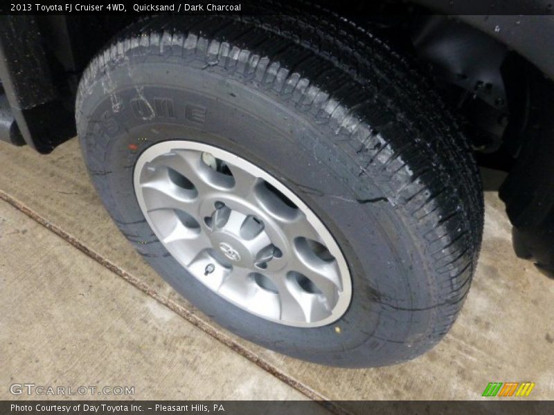 Quicksand / Dark Charcoal 2013 Toyota FJ Cruiser 4WD