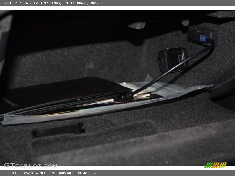 Brilliant Black / Black 2011 Audi S4 3.0 quattro Sedan