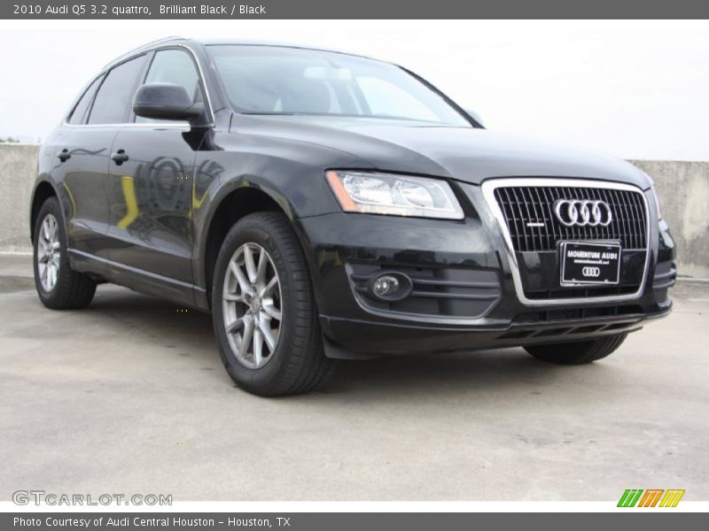 Brilliant Black / Black 2010 Audi Q5 3.2 quattro