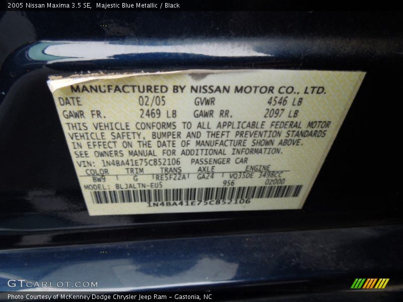 Majestic Blue Metallic / Black 2005 Nissan Maxima 3.5 SE
