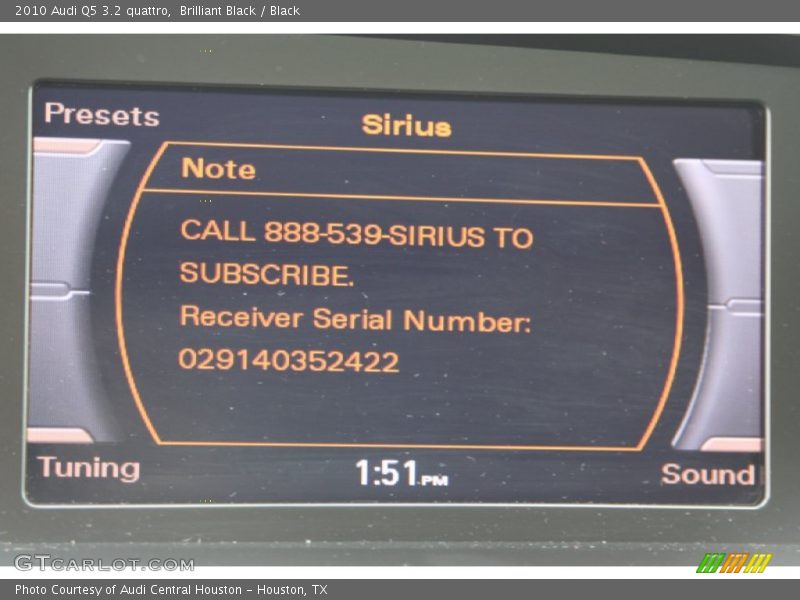 Brilliant Black / Black 2010 Audi Q5 3.2 quattro