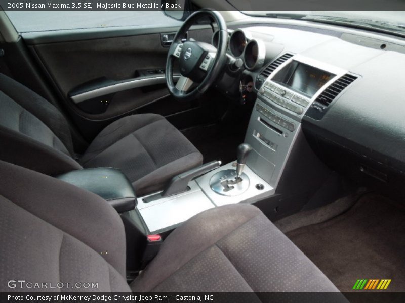 Majestic Blue Metallic / Black 2005 Nissan Maxima 3.5 SE