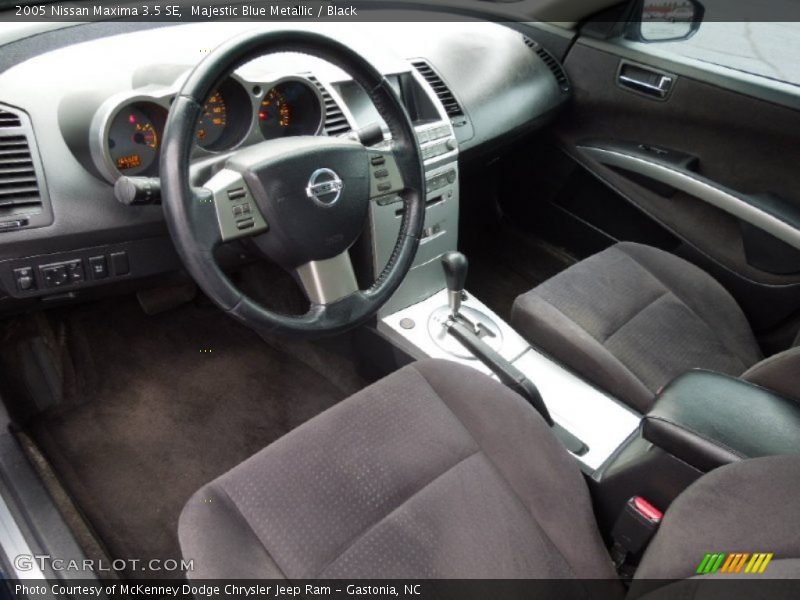 Majestic Blue Metallic / Black 2005 Nissan Maxima 3.5 SE