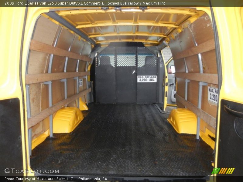 School Bus Yellow / Medium Flint 2009 Ford E Series Van E250 Super Duty XL Commercial