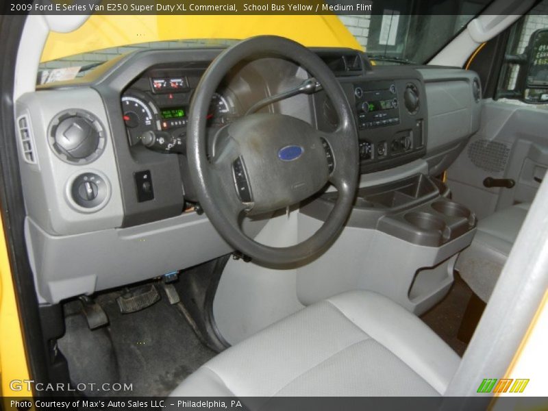 School Bus Yellow / Medium Flint 2009 Ford E Series Van E250 Super Duty XL Commercial