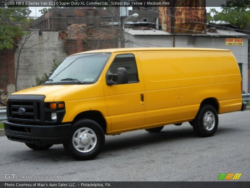 School Bus Yellow / Medium Flint 2009 Ford E Series Van E250 Super Duty XL Commercial