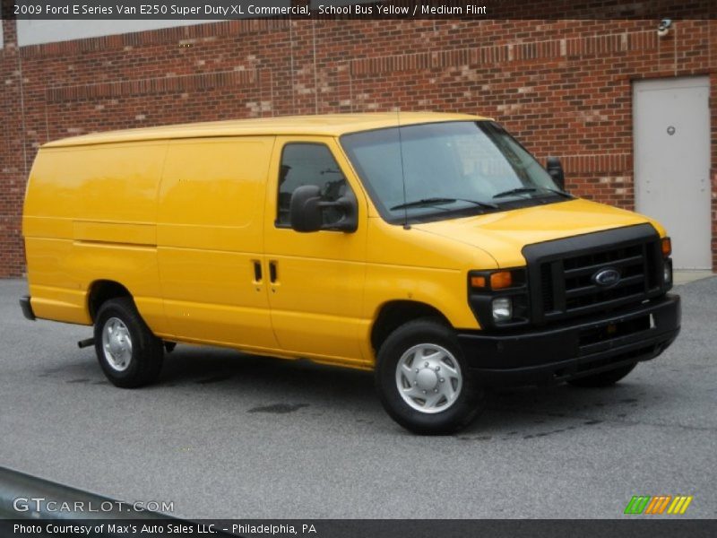 School Bus Yellow / Medium Flint 2009 Ford E Series Van E250 Super Duty XL Commercial