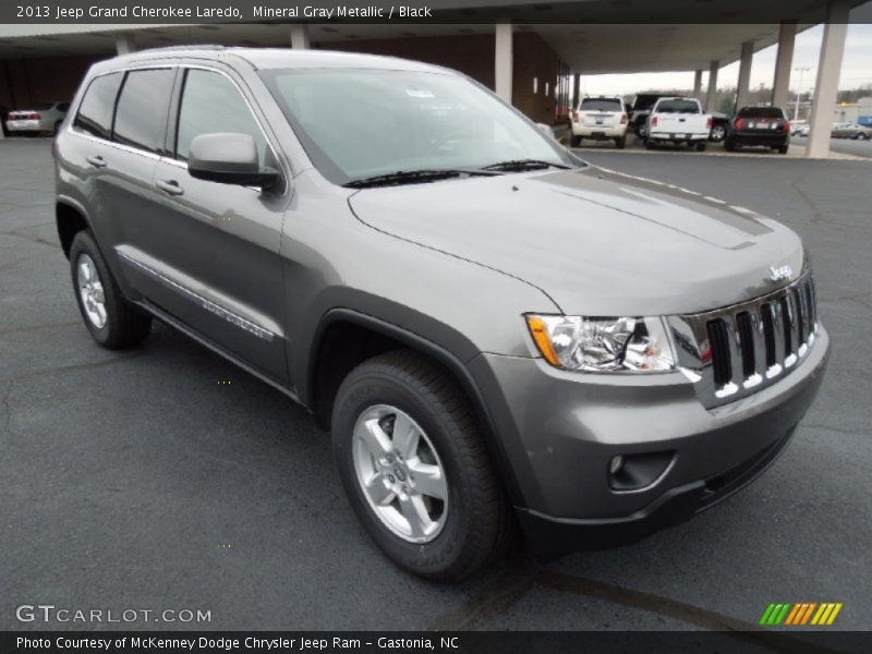 Mineral Gray Metallic / Black 2013 Jeep Grand Cherokee Laredo