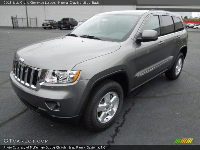 Mineral Gray Metallic / Black 2013 Jeep Grand Cherokee Laredo