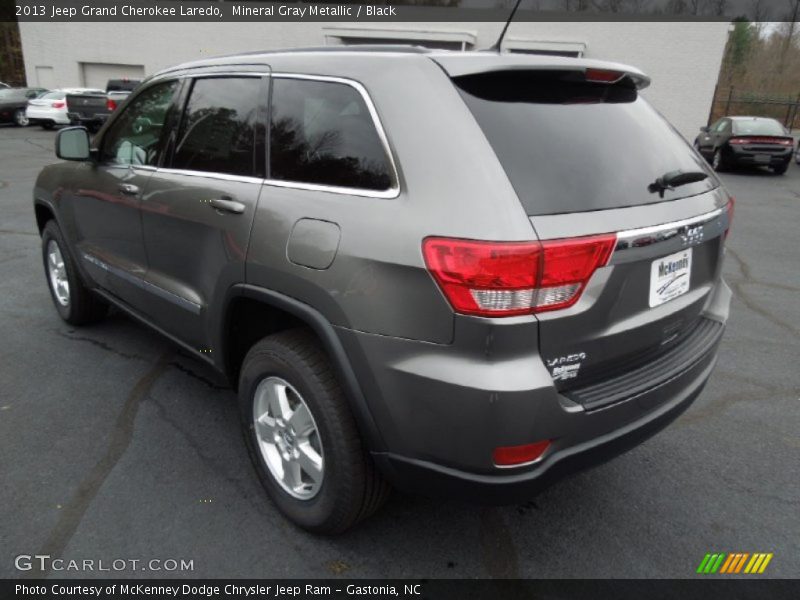 Mineral Gray Metallic / Black 2013 Jeep Grand Cherokee Laredo