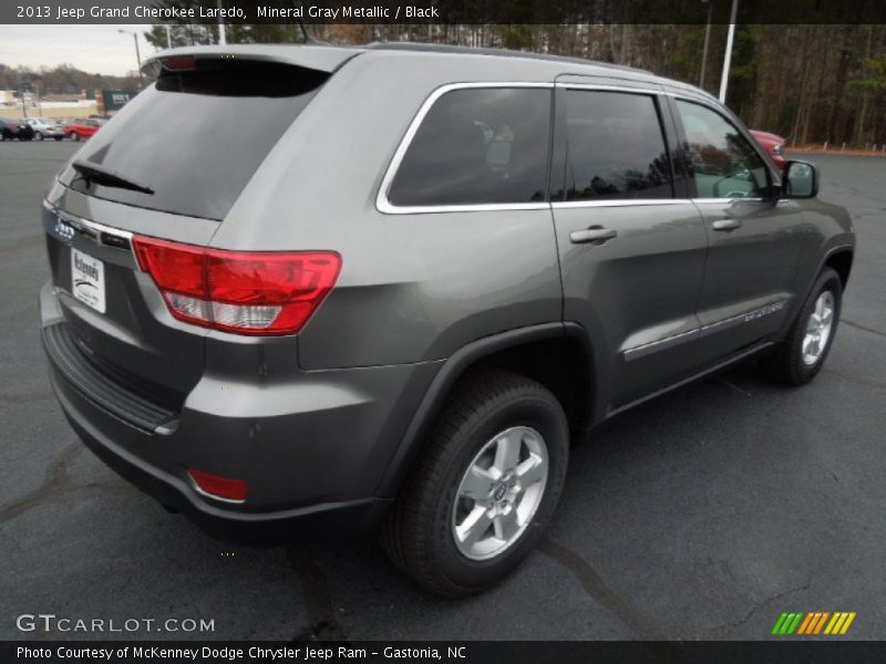 Mineral Gray Metallic / Black 2013 Jeep Grand Cherokee Laredo