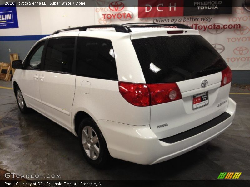 Super White / Stone 2010 Toyota Sienna LE