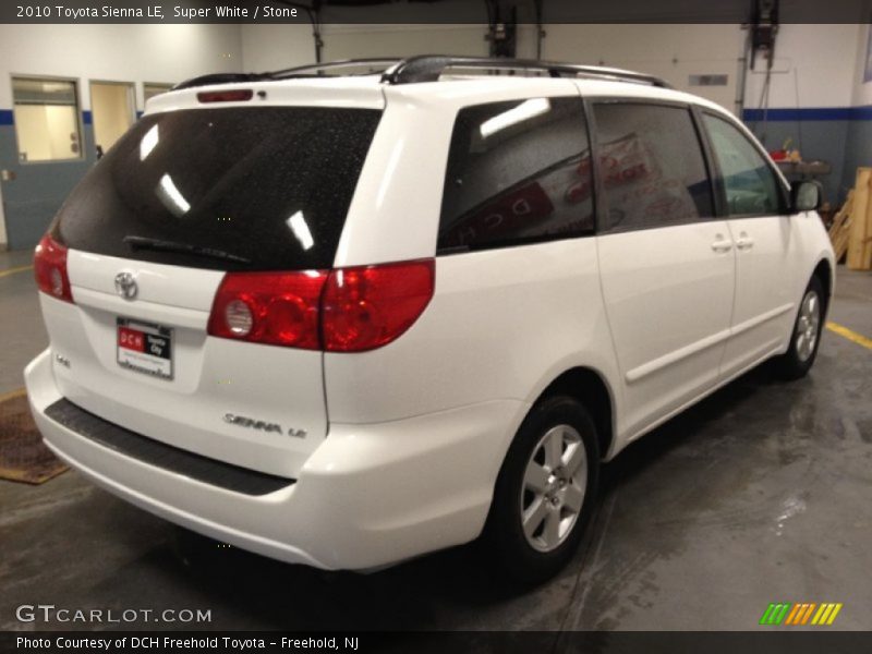 Super White / Stone 2010 Toyota Sienna LE
