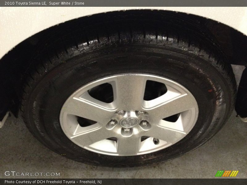 Super White / Stone 2010 Toyota Sienna LE