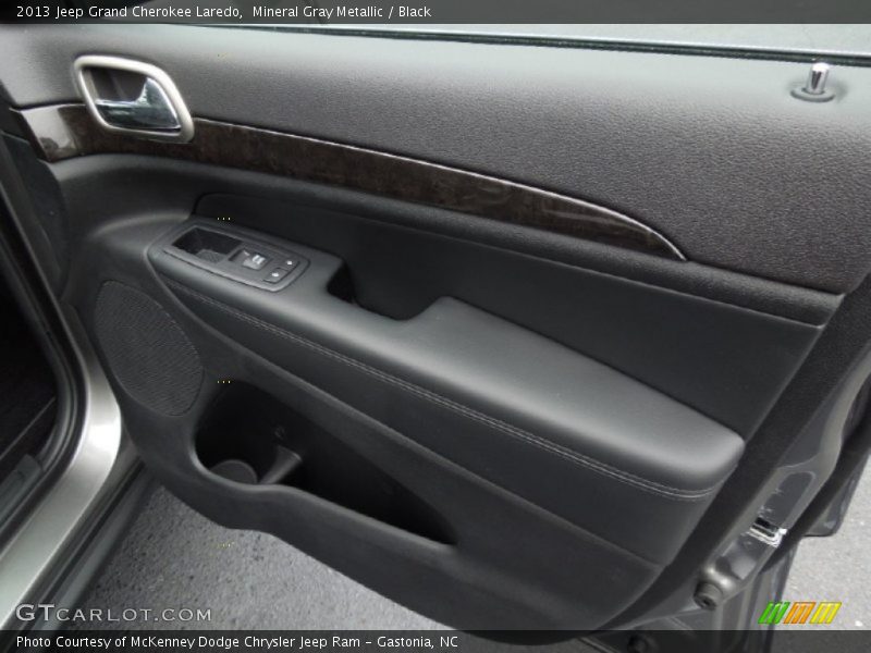 Mineral Gray Metallic / Black 2013 Jeep Grand Cherokee Laredo
