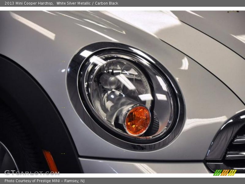 White Silver Metallic / Carbon Black 2013 Mini Cooper Hardtop