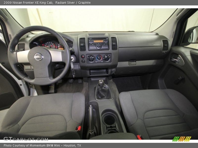 Radiant Silver / Graphite 2009 Nissan Frontier XE King Cab