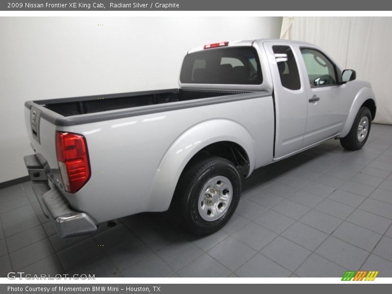 Radiant Silver / Graphite 2009 Nissan Frontier XE King Cab