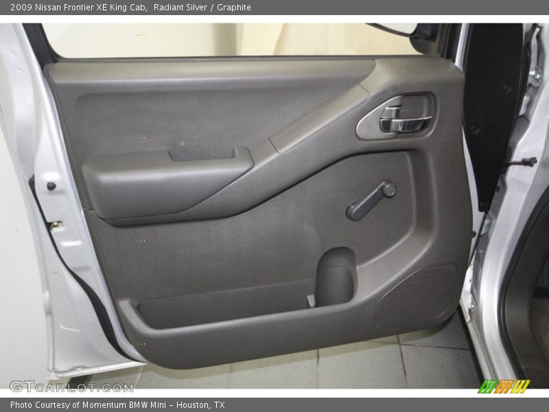 Radiant Silver / Graphite 2009 Nissan Frontier XE King Cab