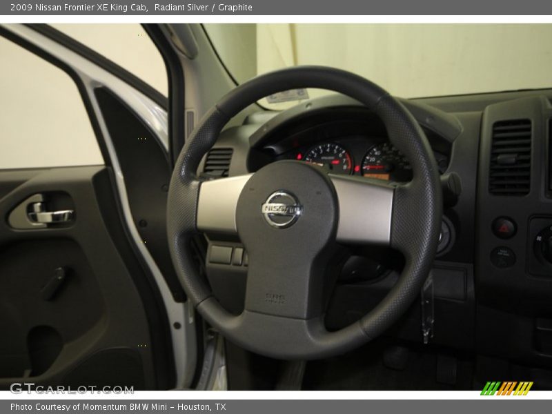 Radiant Silver / Graphite 2009 Nissan Frontier XE King Cab