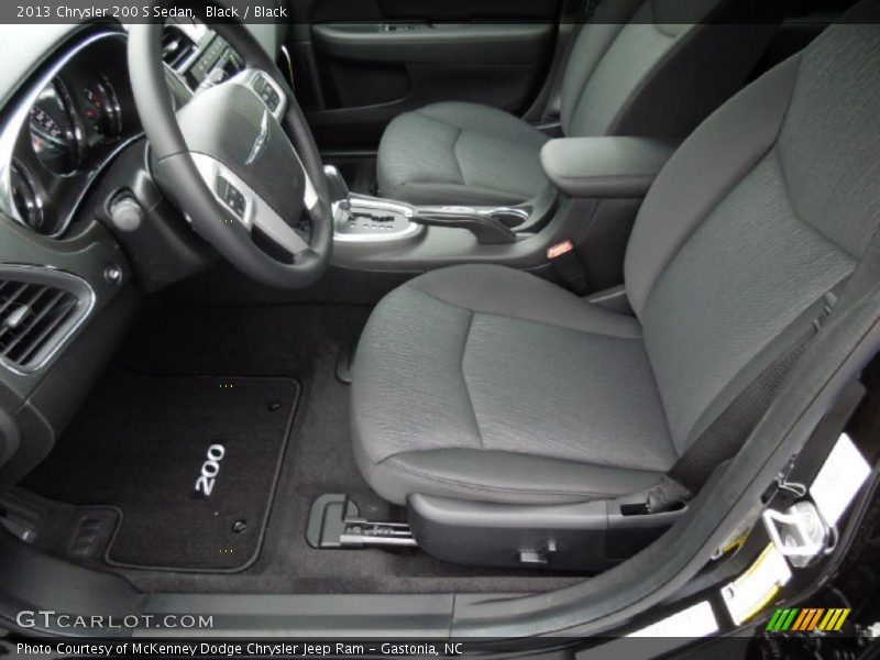 Black / Black 2013 Chrysler 200 S Sedan
