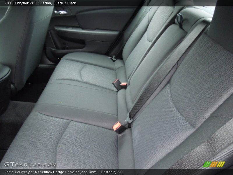Black / Black 2013 Chrysler 200 S Sedan
