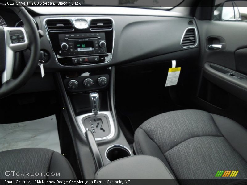 Black / Black 2013 Chrysler 200 S Sedan