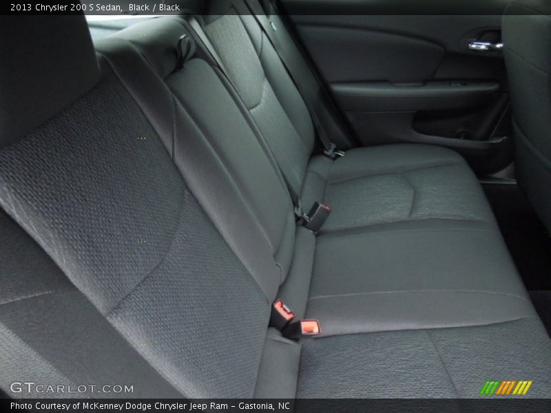 Black / Black 2013 Chrysler 200 S Sedan