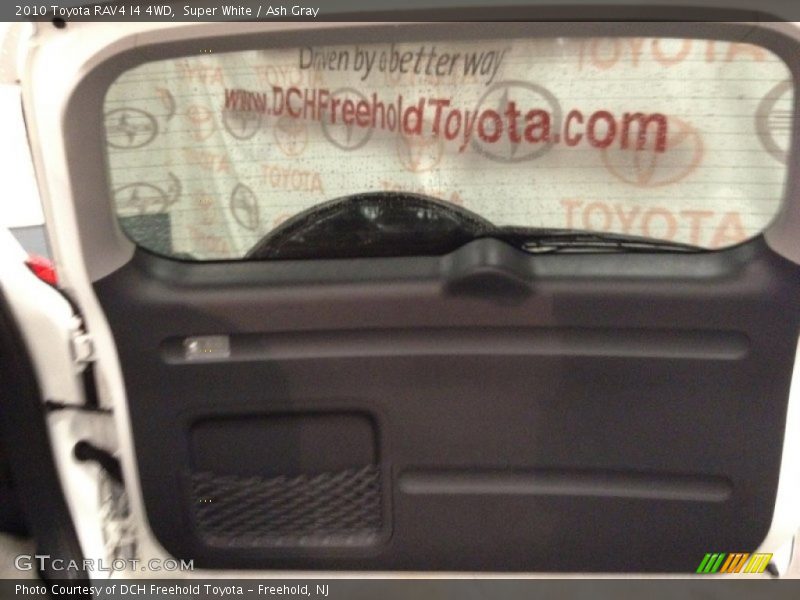 Super White / Ash Gray 2010 Toyota RAV4 I4 4WD