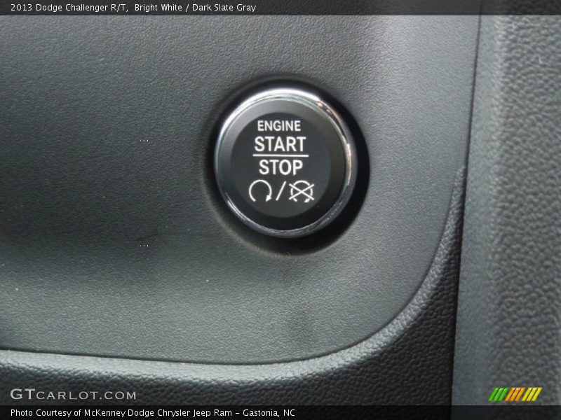 Bright White / Dark Slate Gray 2013 Dodge Challenger R/T