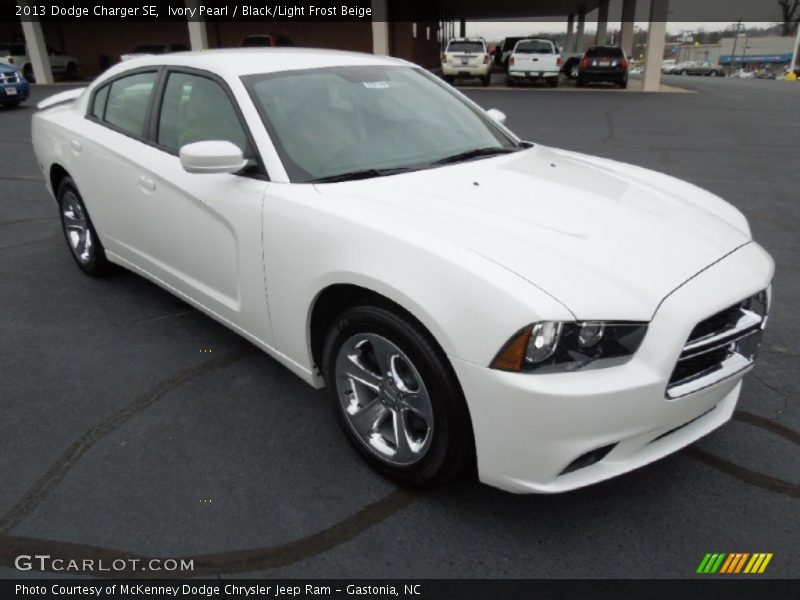 Ivory Pearl / Black/Light Frost Beige 2013 Dodge Charger SE