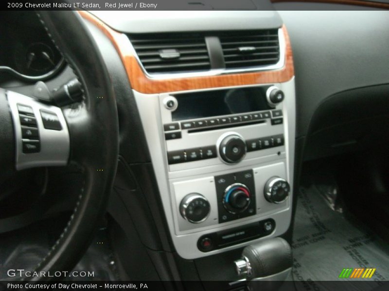 Controls of 2009 Malibu LT Sedan