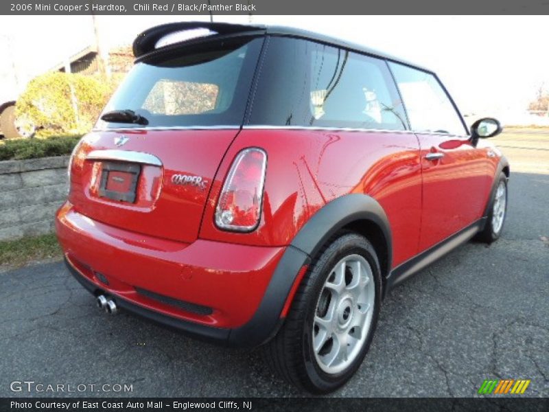 Chili Red / Black/Panther Black 2006 Mini Cooper S Hardtop
