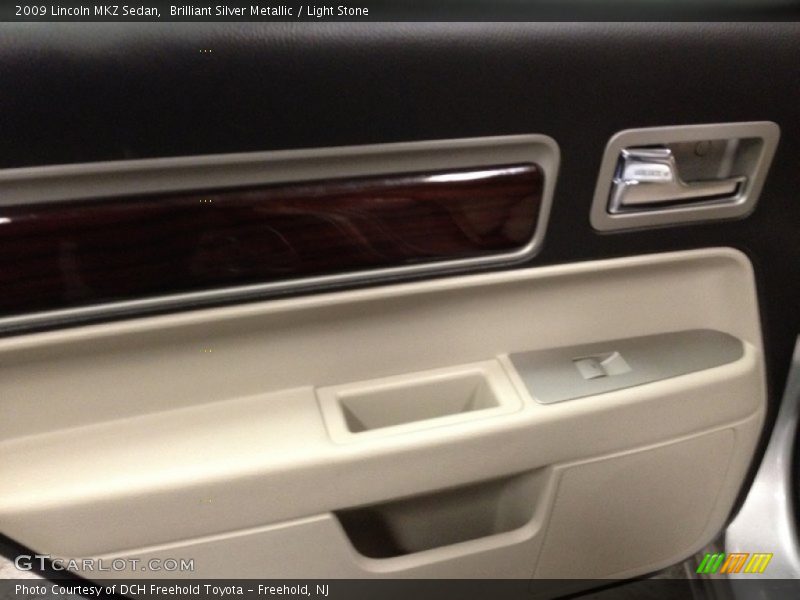 Brilliant Silver Metallic / Light Stone 2009 Lincoln MKZ Sedan