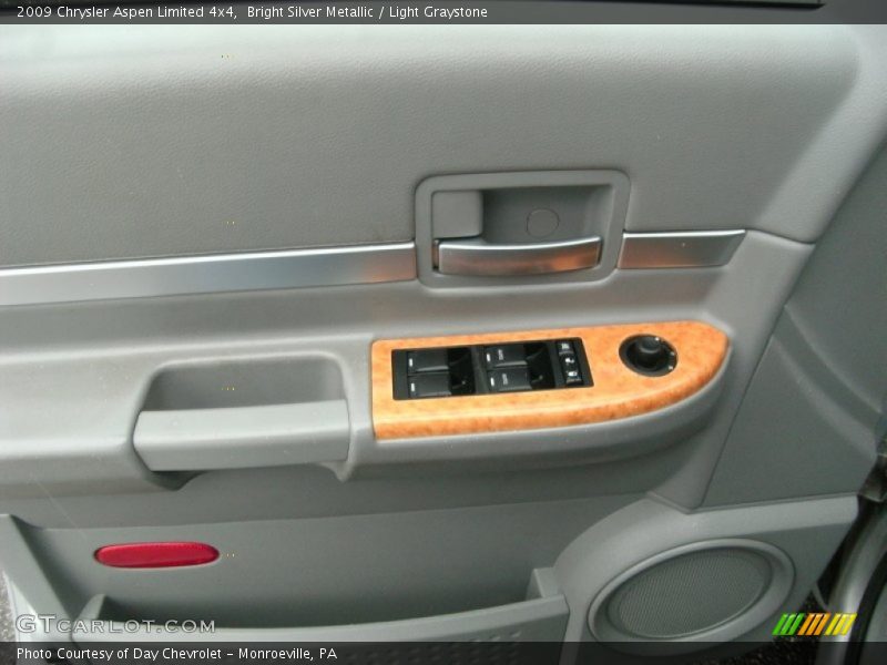 Bright Silver Metallic / Light Graystone 2009 Chrysler Aspen Limited 4x4