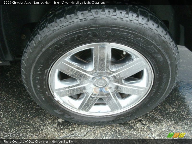 Bright Silver Metallic / Light Graystone 2009 Chrysler Aspen Limited 4x4