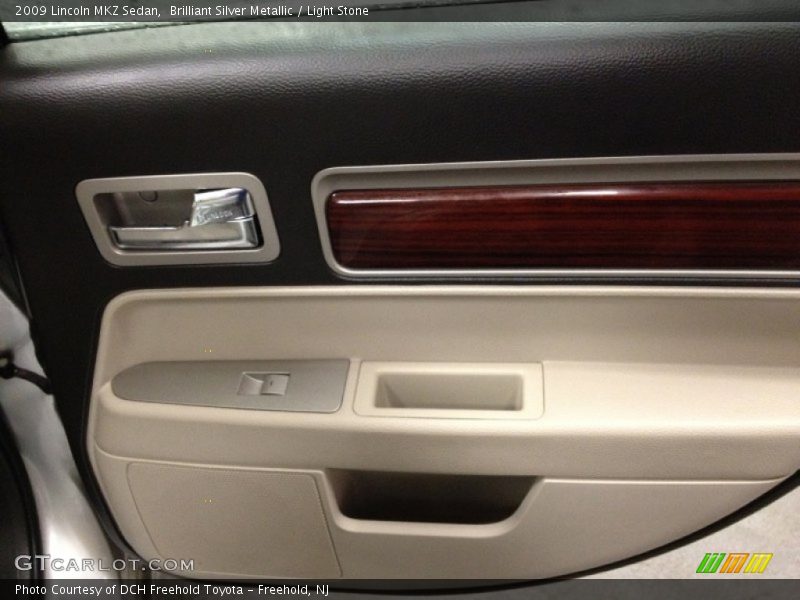 Brilliant Silver Metallic / Light Stone 2009 Lincoln MKZ Sedan