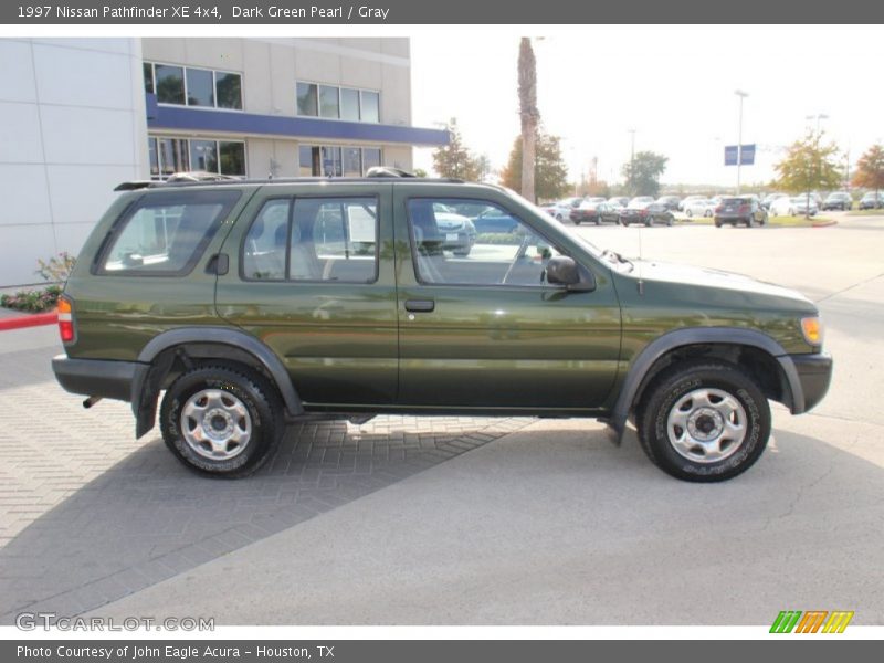 Dark Green Pearl / Gray 1997 Nissan Pathfinder XE 4x4