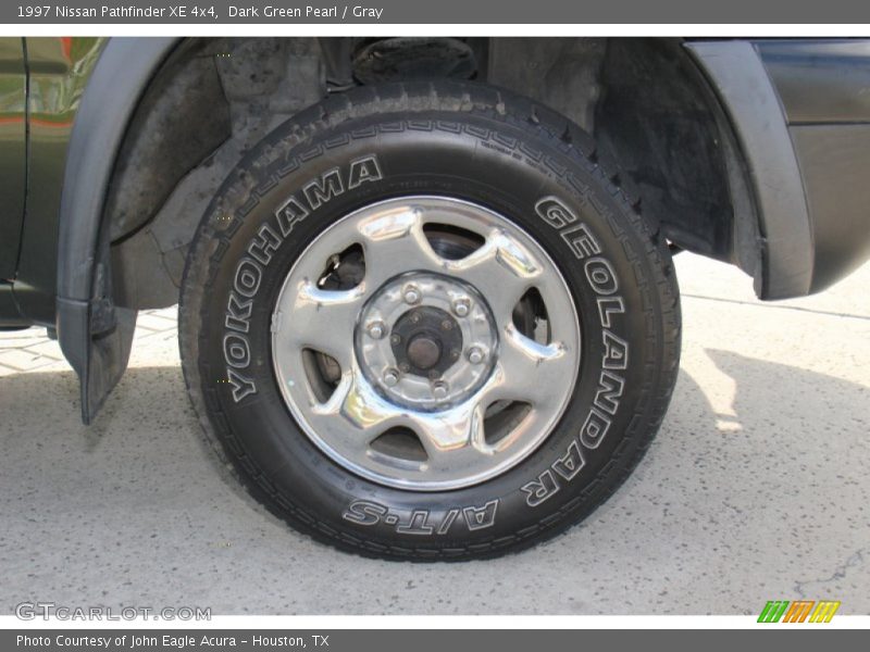 Dark Green Pearl / Gray 1997 Nissan Pathfinder XE 4x4