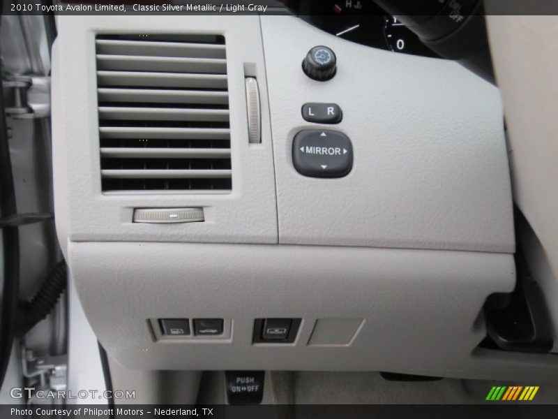 Classic Silver Metallic / Light Gray 2010 Toyota Avalon Limited