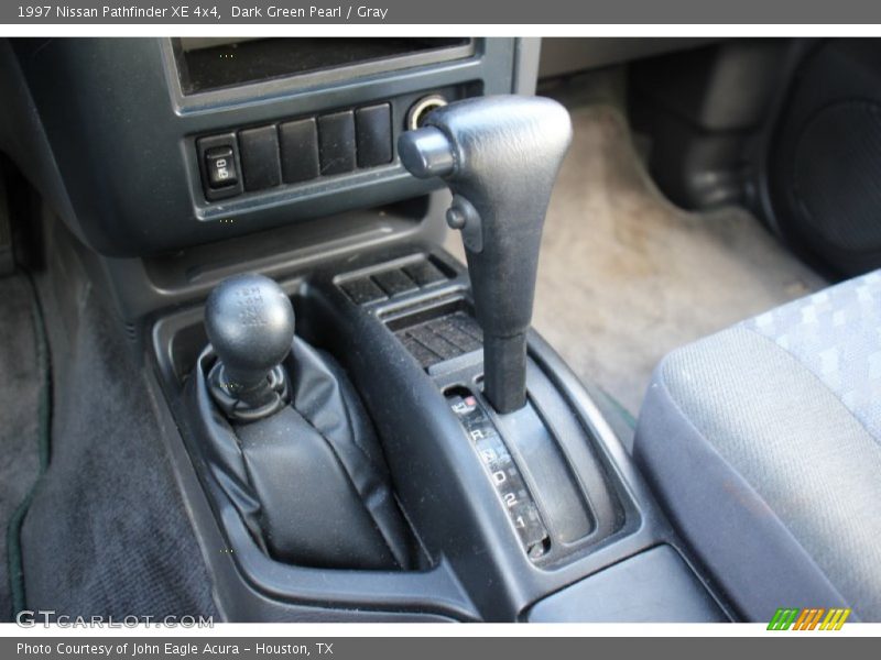 Dark Green Pearl / Gray 1997 Nissan Pathfinder XE 4x4
