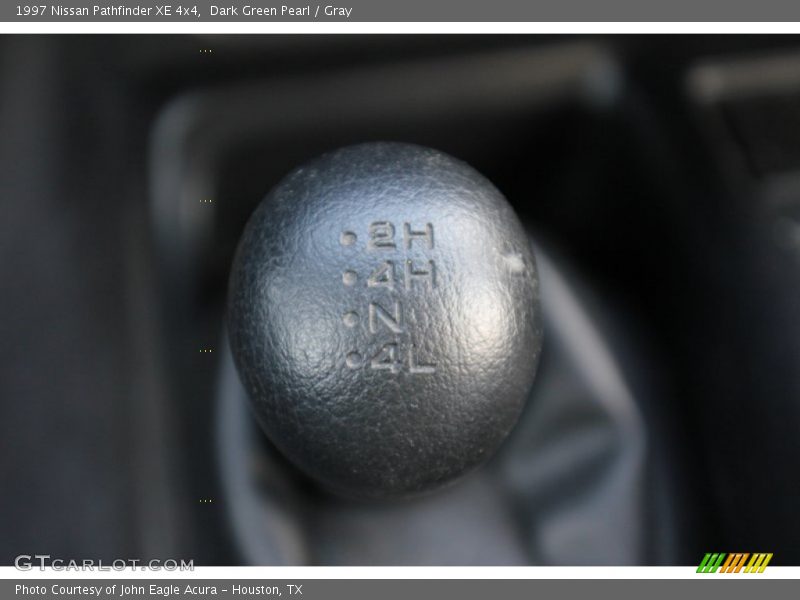 Dark Green Pearl / Gray 1997 Nissan Pathfinder XE 4x4