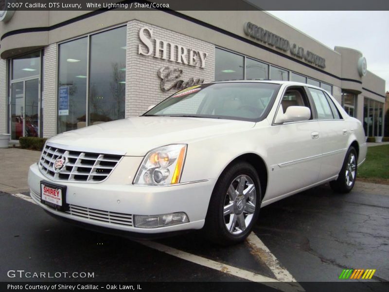 White Lightning / Shale/Cocoa 2007 Cadillac DTS Luxury