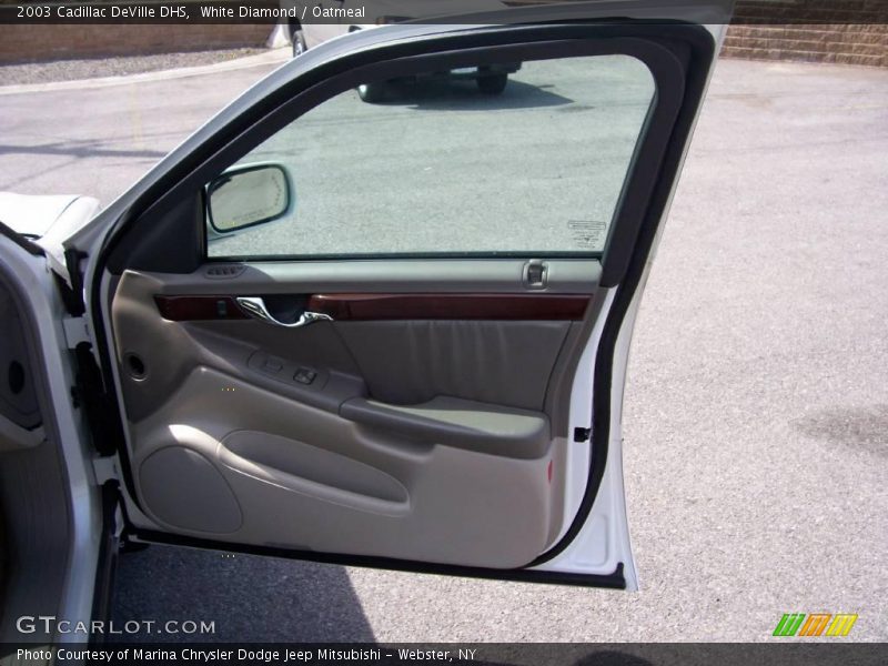 White Diamond / Oatmeal 2003 Cadillac DeVille DHS