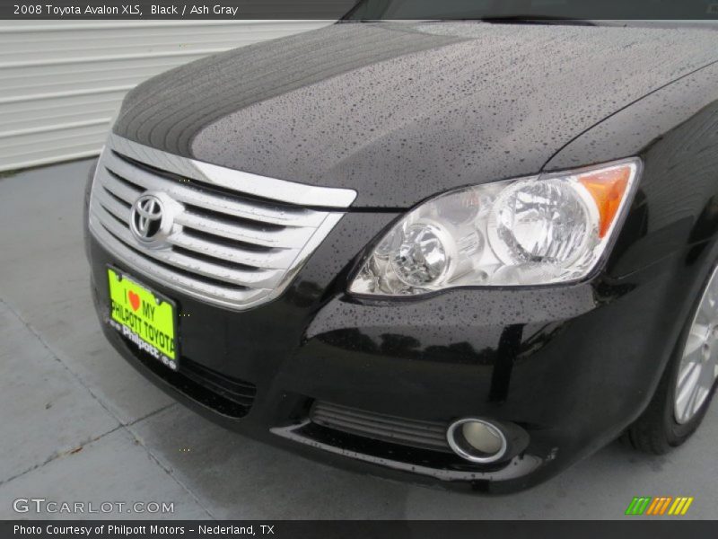 Black / Ash Gray 2008 Toyota Avalon XLS