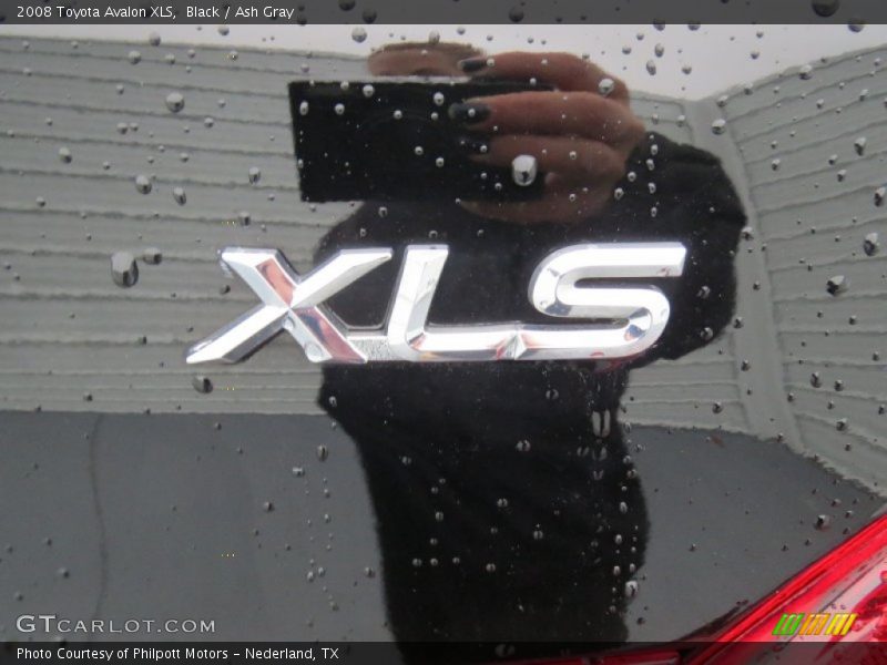 Black / Ash Gray 2008 Toyota Avalon XLS