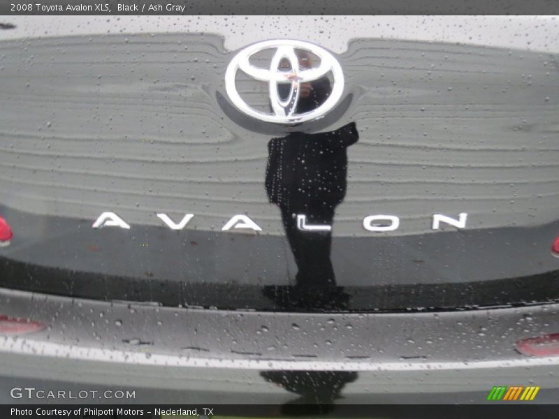 Black / Ash Gray 2008 Toyota Avalon XLS