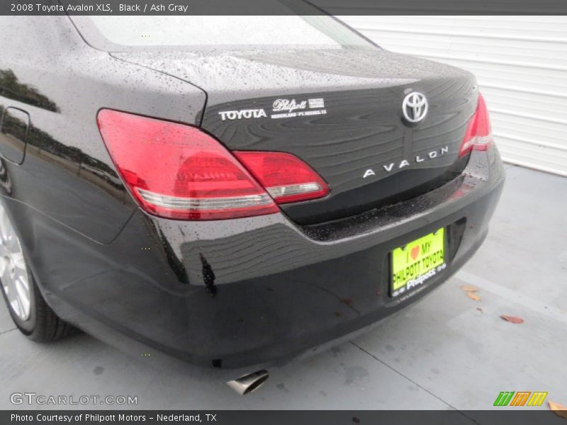 Black / Ash Gray 2008 Toyota Avalon XLS